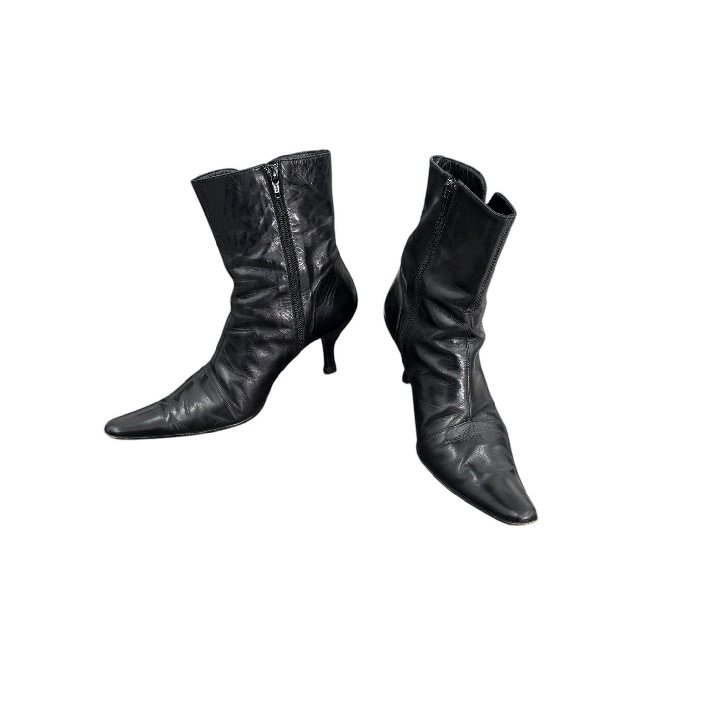 Cut-out leather ankle boots