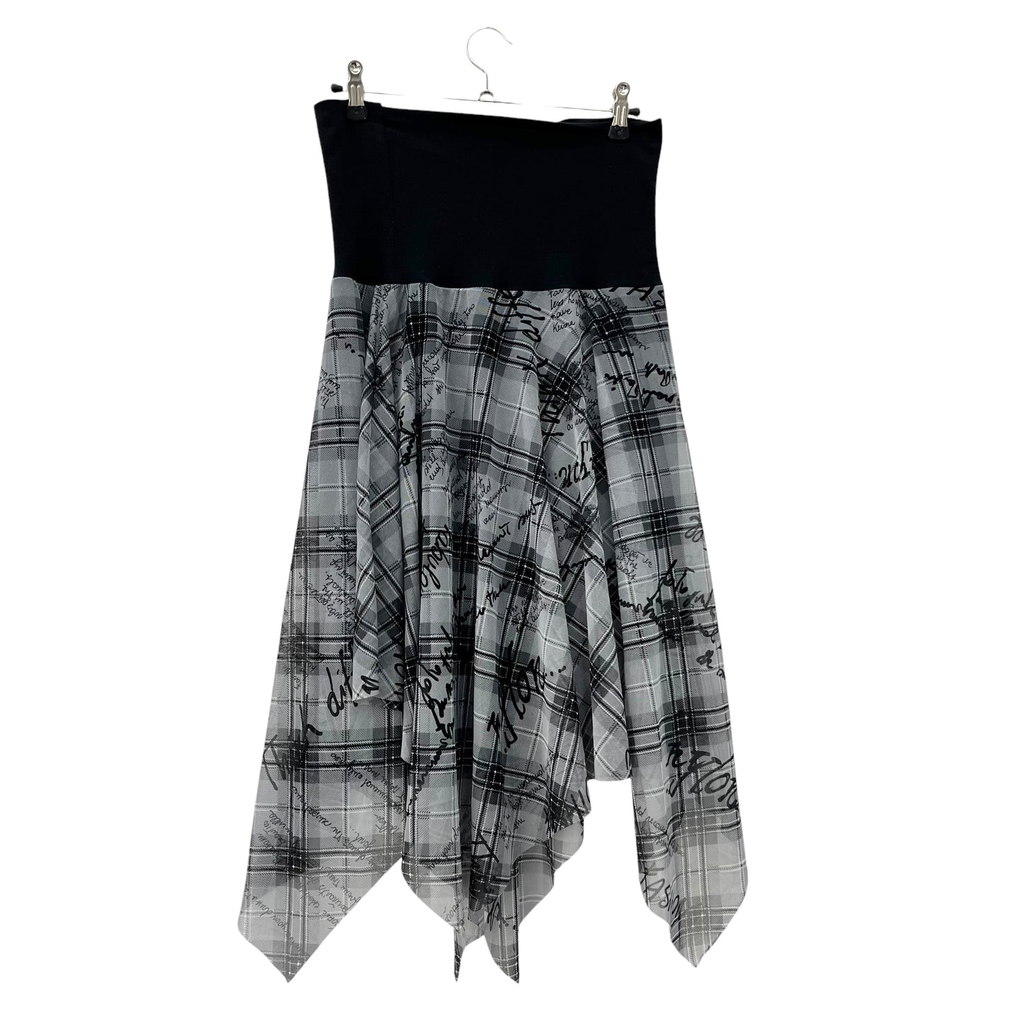 Double-layered mesh skirt