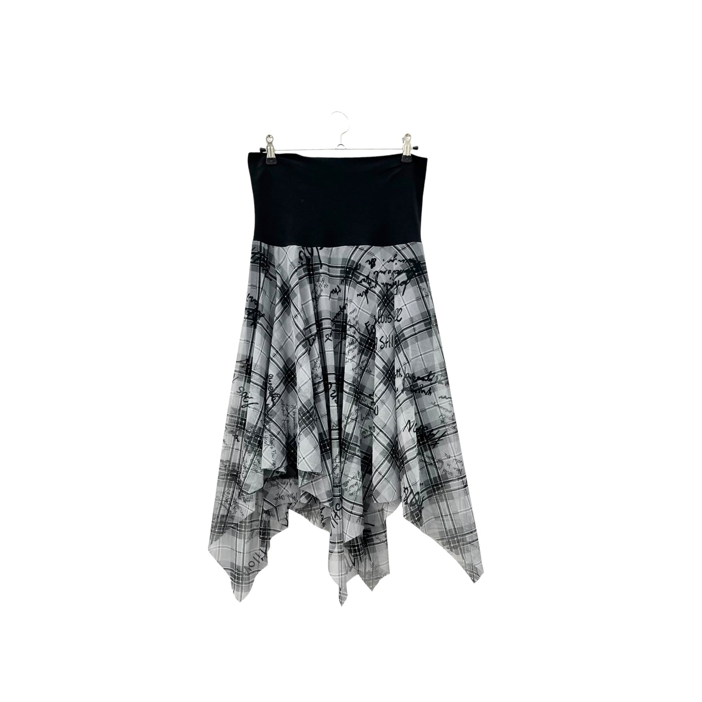 Double-layered mesh skirt