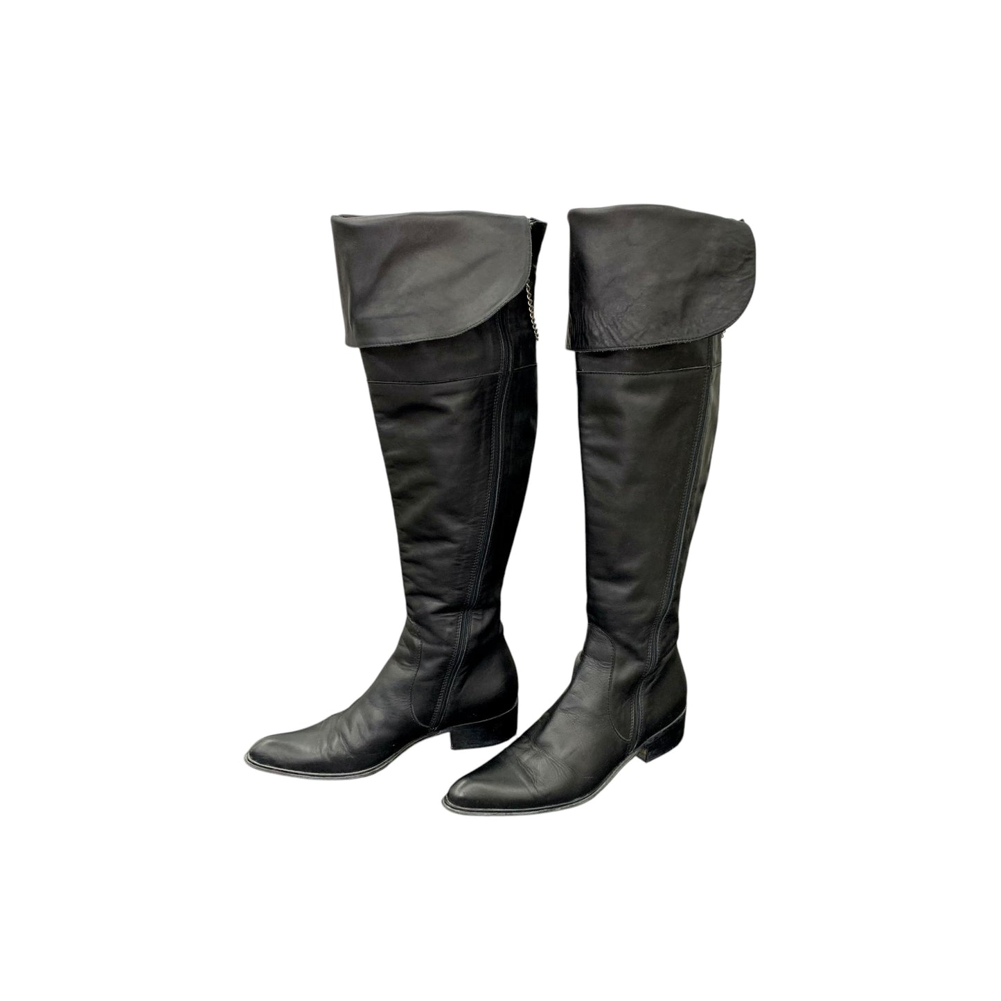 Pointed overknee leather boots