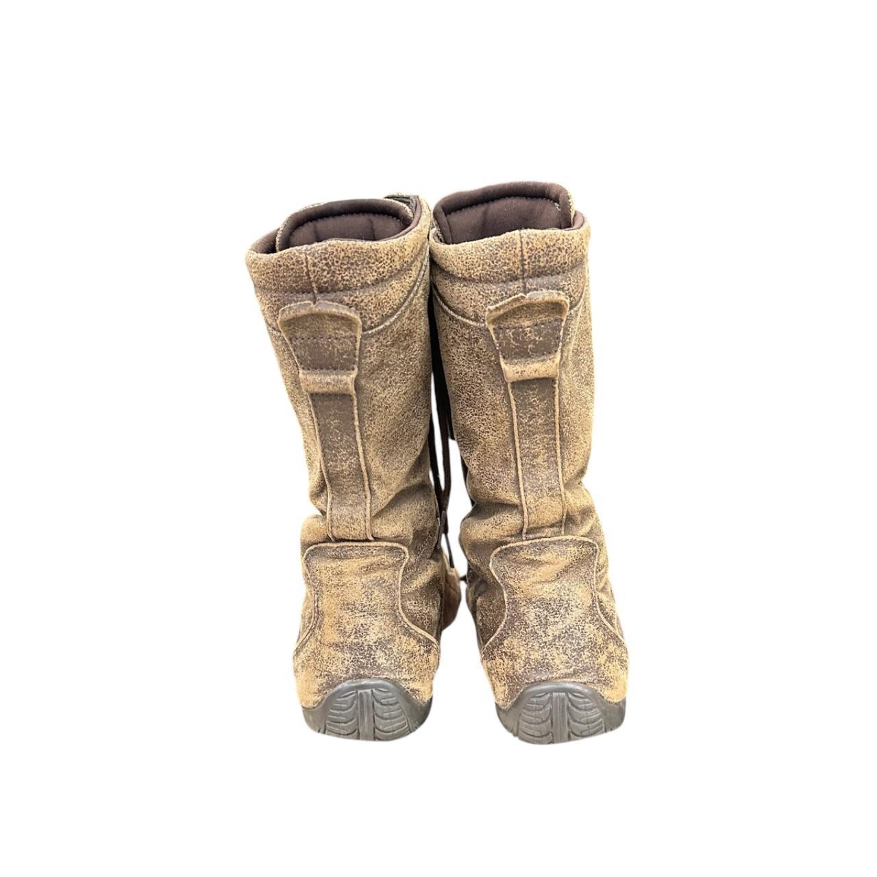 Washed leather boxing boots