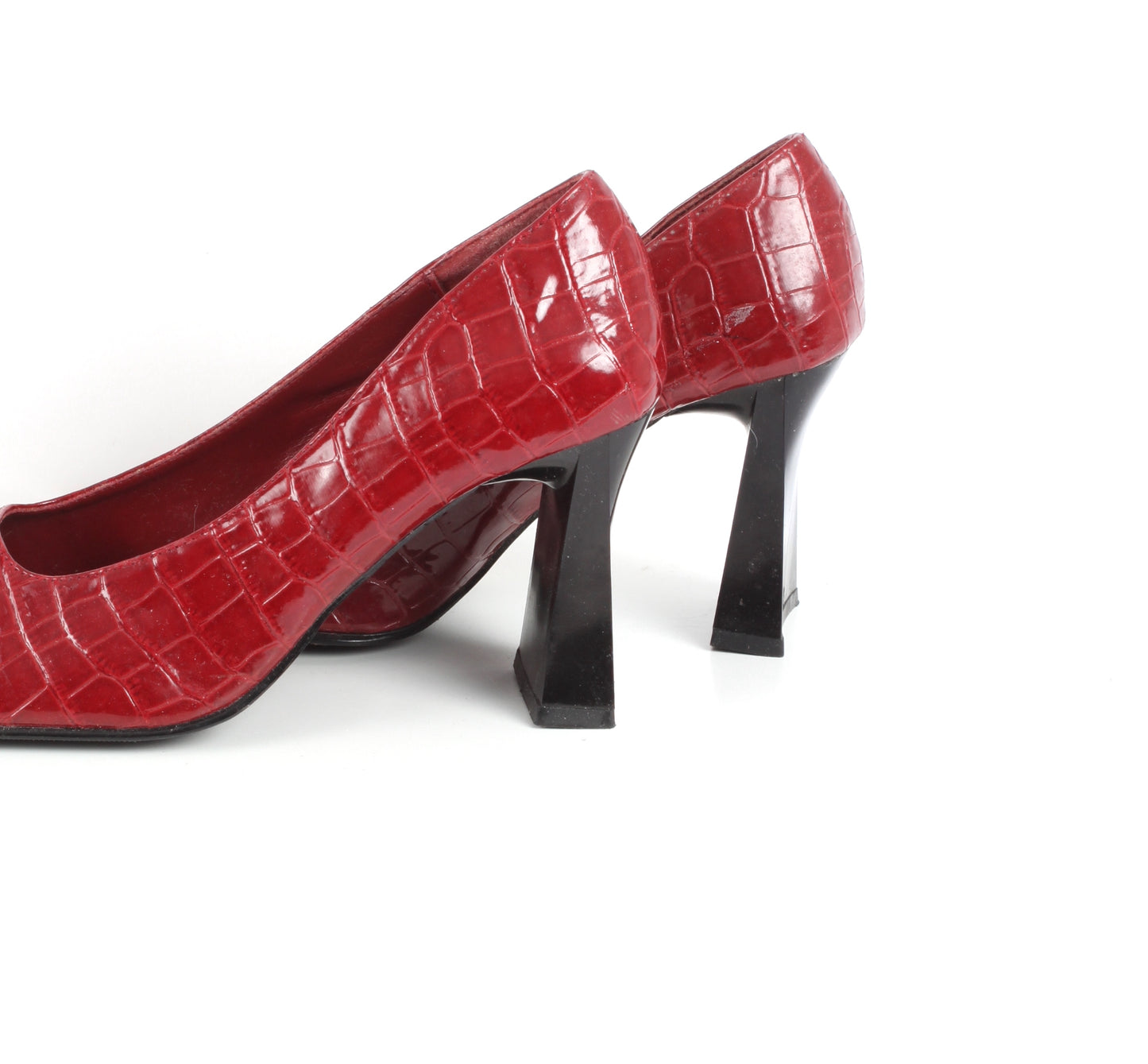 90s red pumps with black heel
