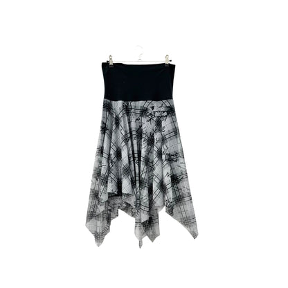 Double-layered mesh skirt