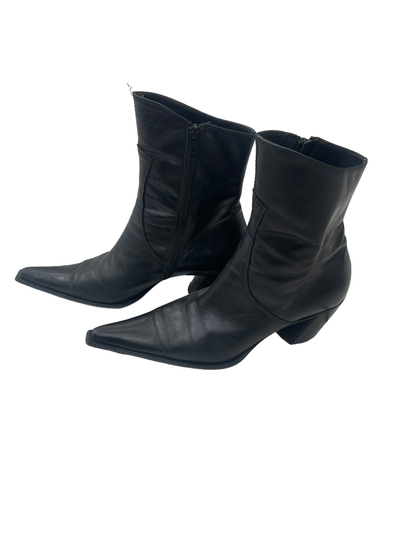 Y2K pointed leather boots