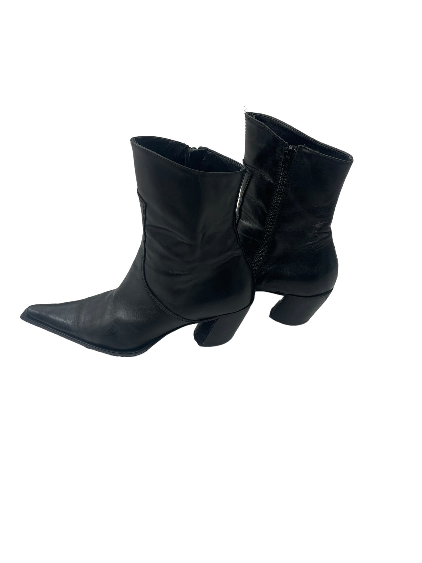 Y2K pointed leather boots