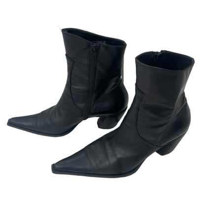 Y2K pointed leather boots