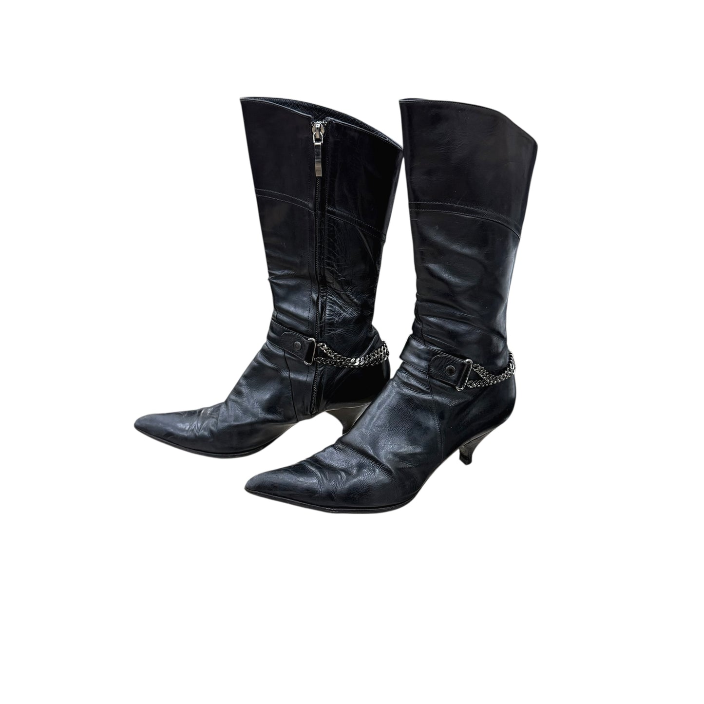 Pointed mid-calf boots with chain
