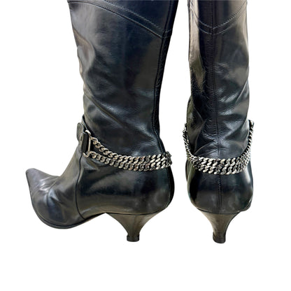Pointed mid-calf boots with chain