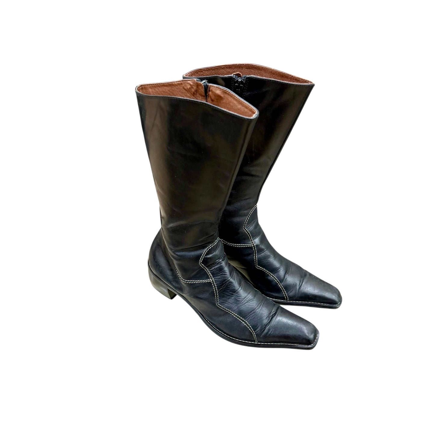 Pointed mid-calf leather boots