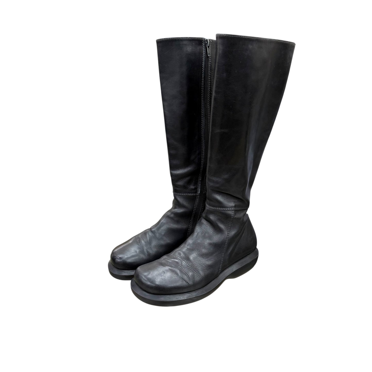 Knee-high platform boots