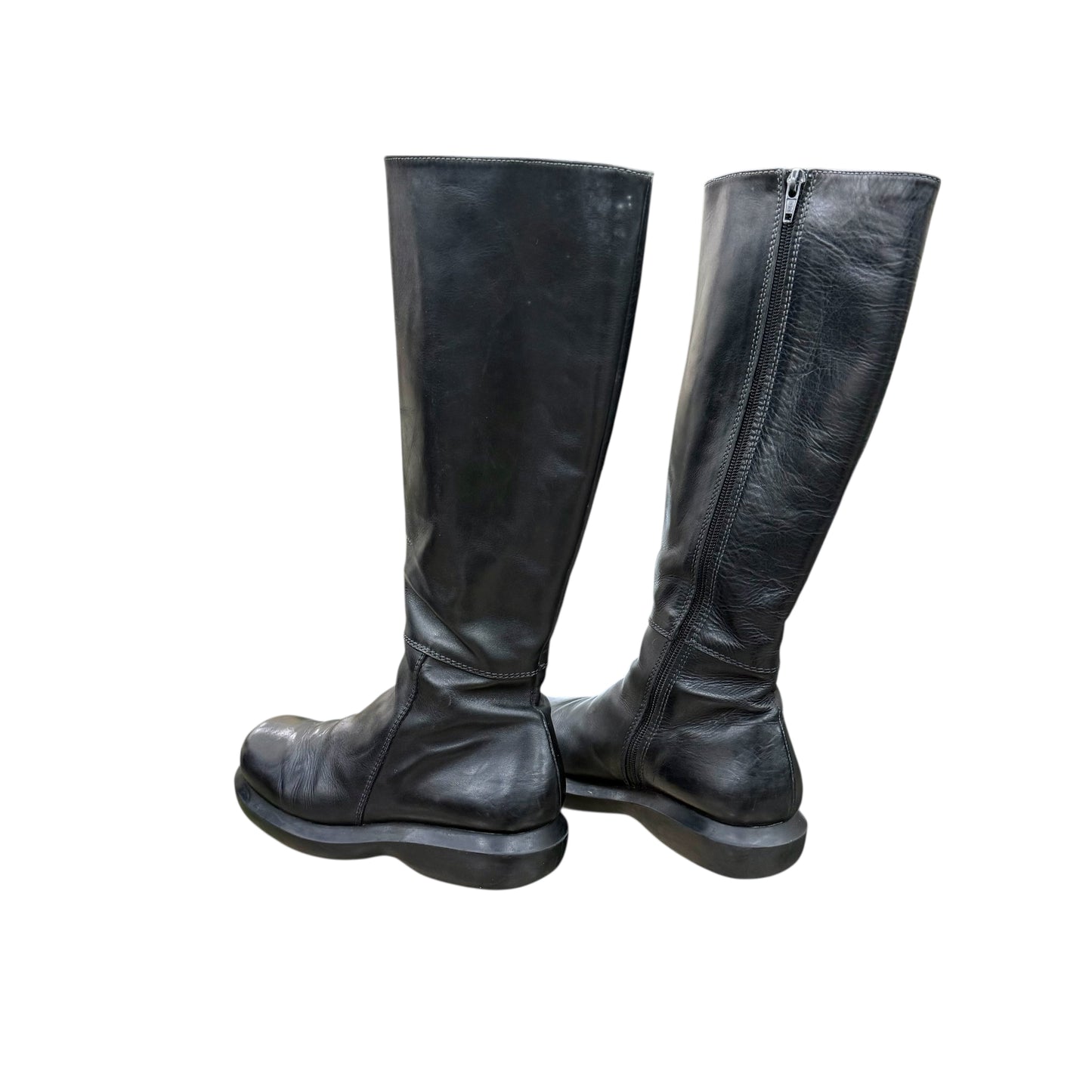 Knee-high platform boots