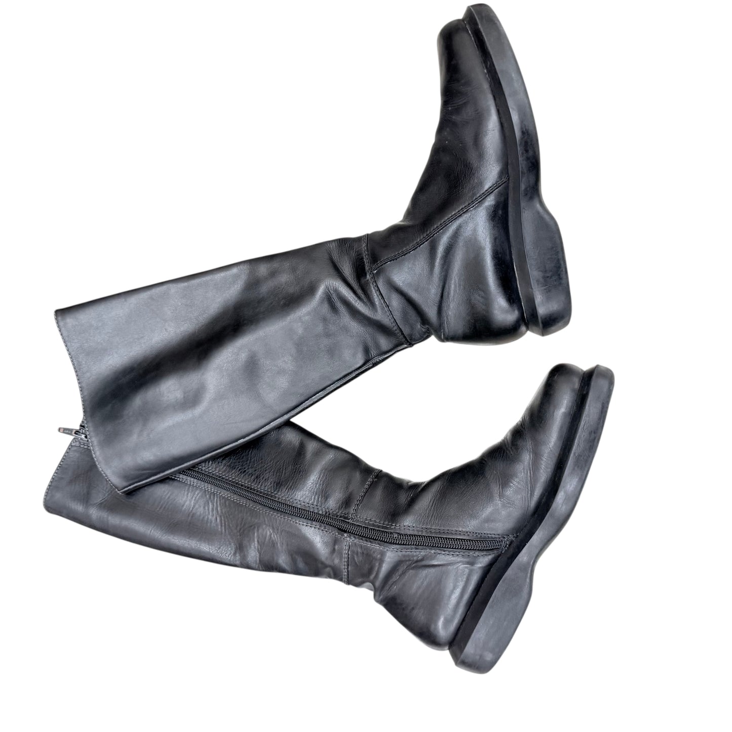 Knee-high platform boots