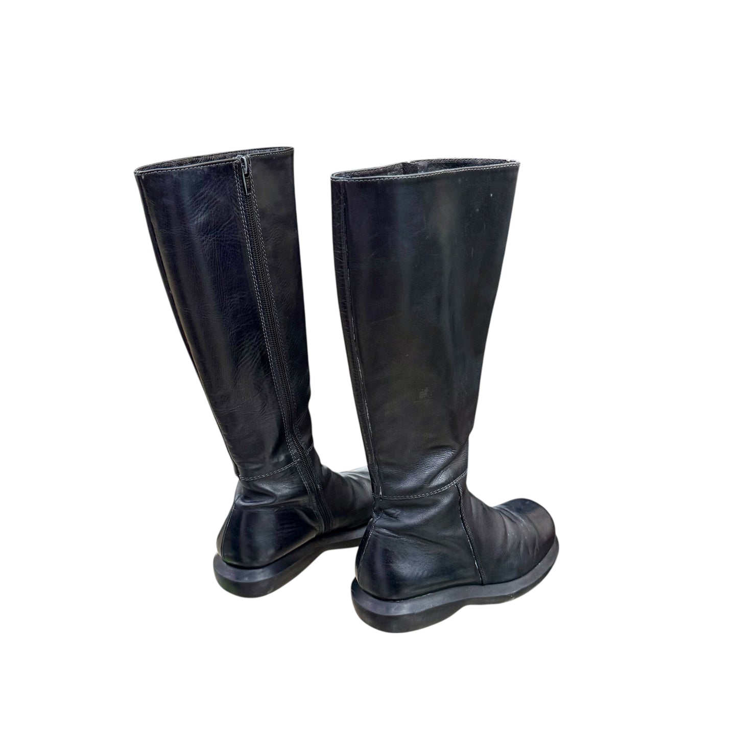 Knee-high platform boots