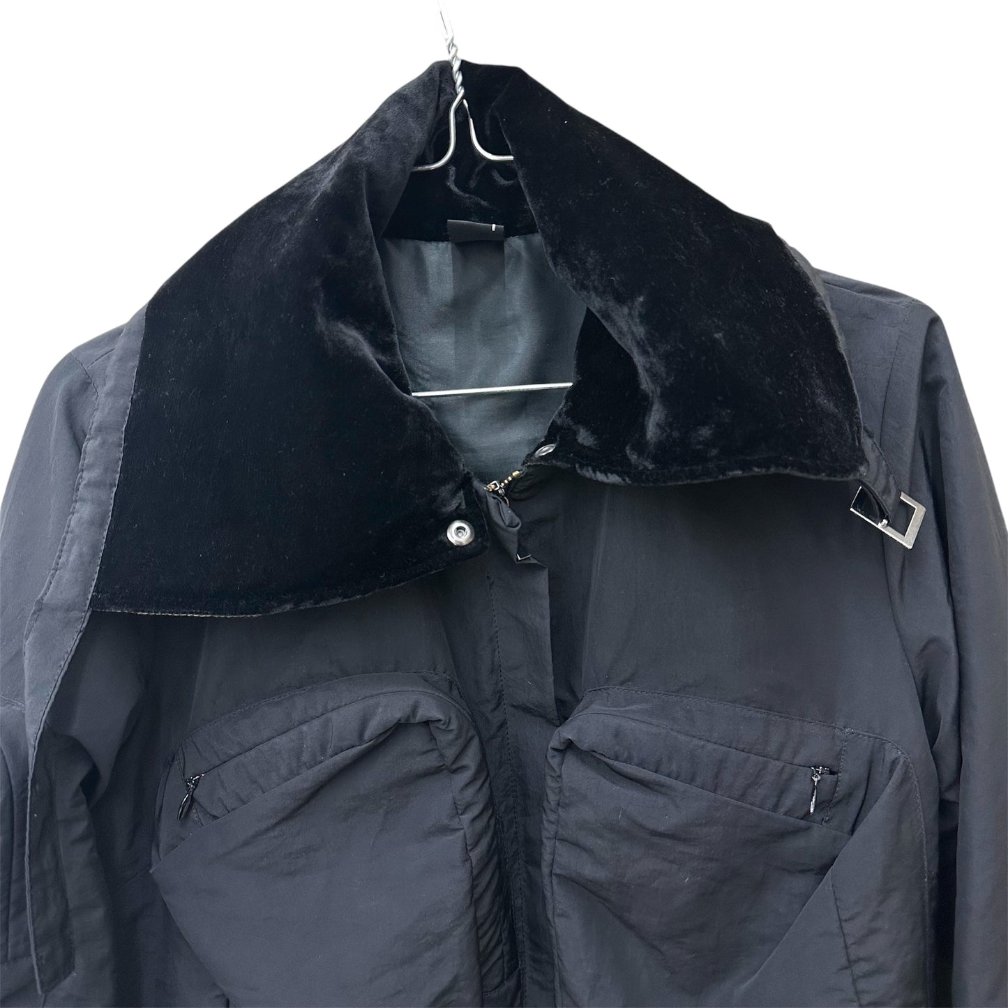 Multi-pocket utility jacket