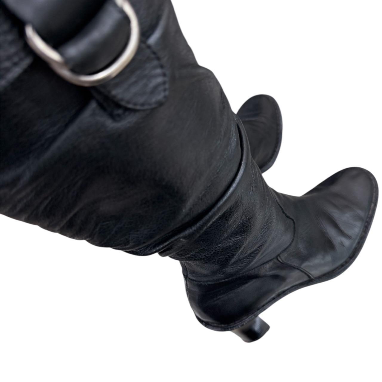 Knee high gathered leahter boots