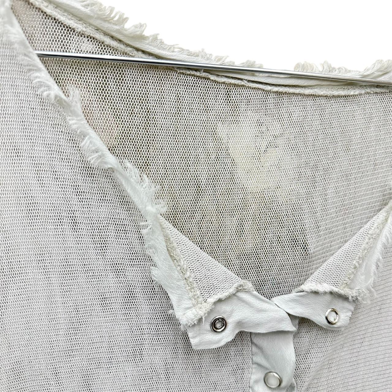 Distressed buttoned mesh t-shirt