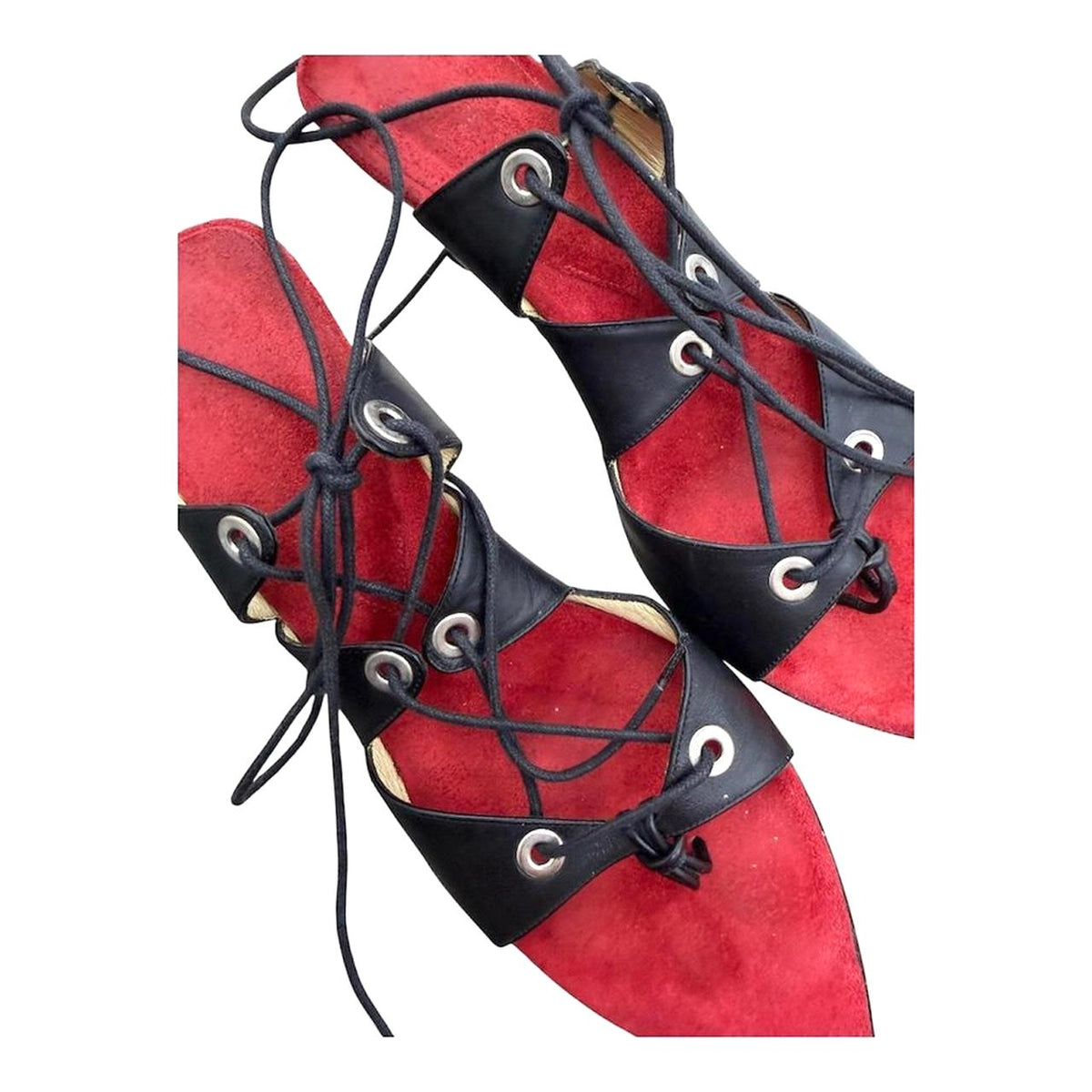 Pointy lace up kitten heels